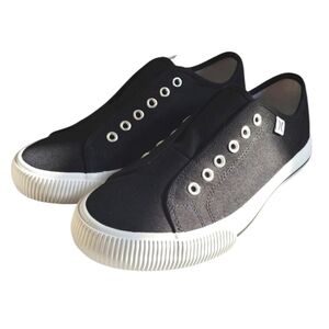 *NEW*HURLEY CHLOE SLIP ON SNEAKERS. BLACK/6